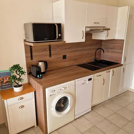 Апартаменты Les Mimosas *